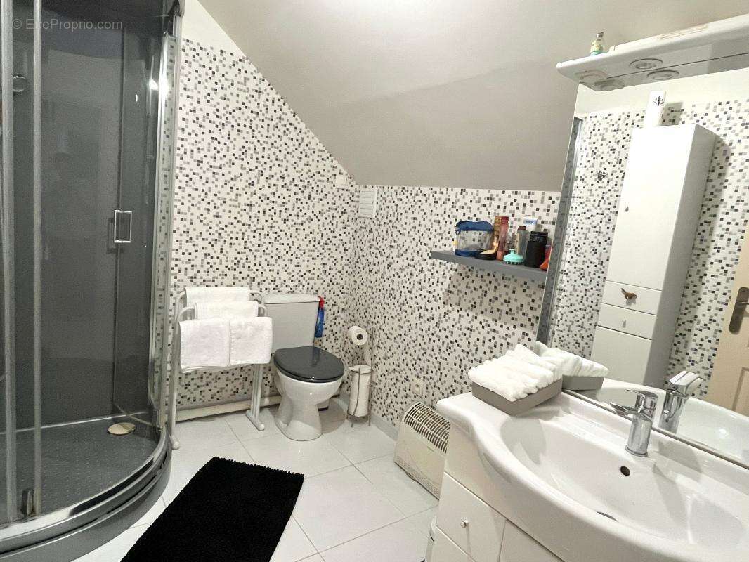 Maison à MEZIDON-CANON