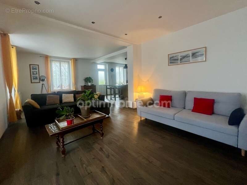 Maison à BRAY-SUR-SEINE