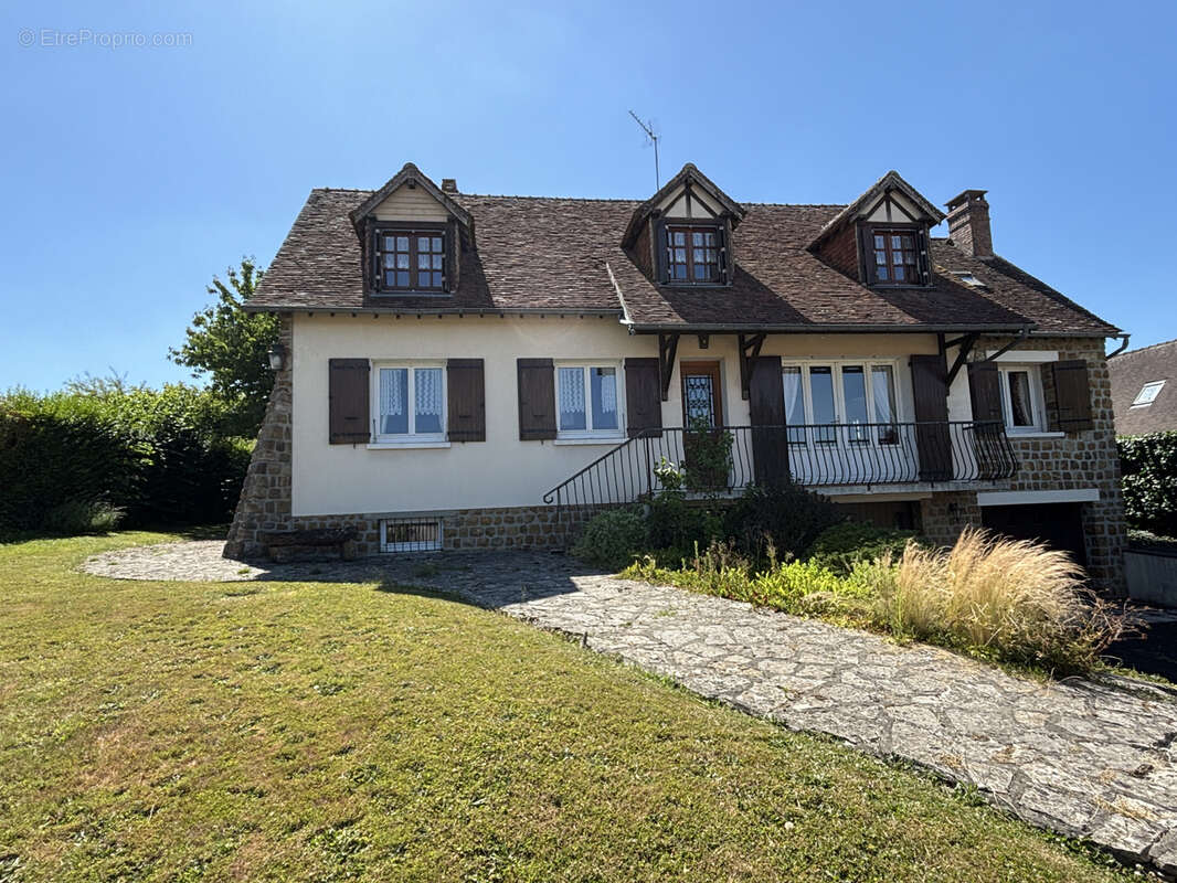 Maison à MAUVES-SUR-HUISNE