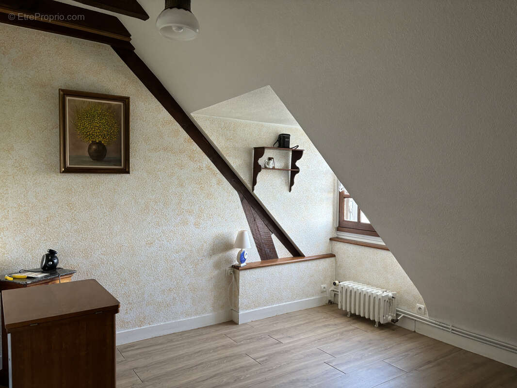 Maison à MAUVES-SUR-HUISNE