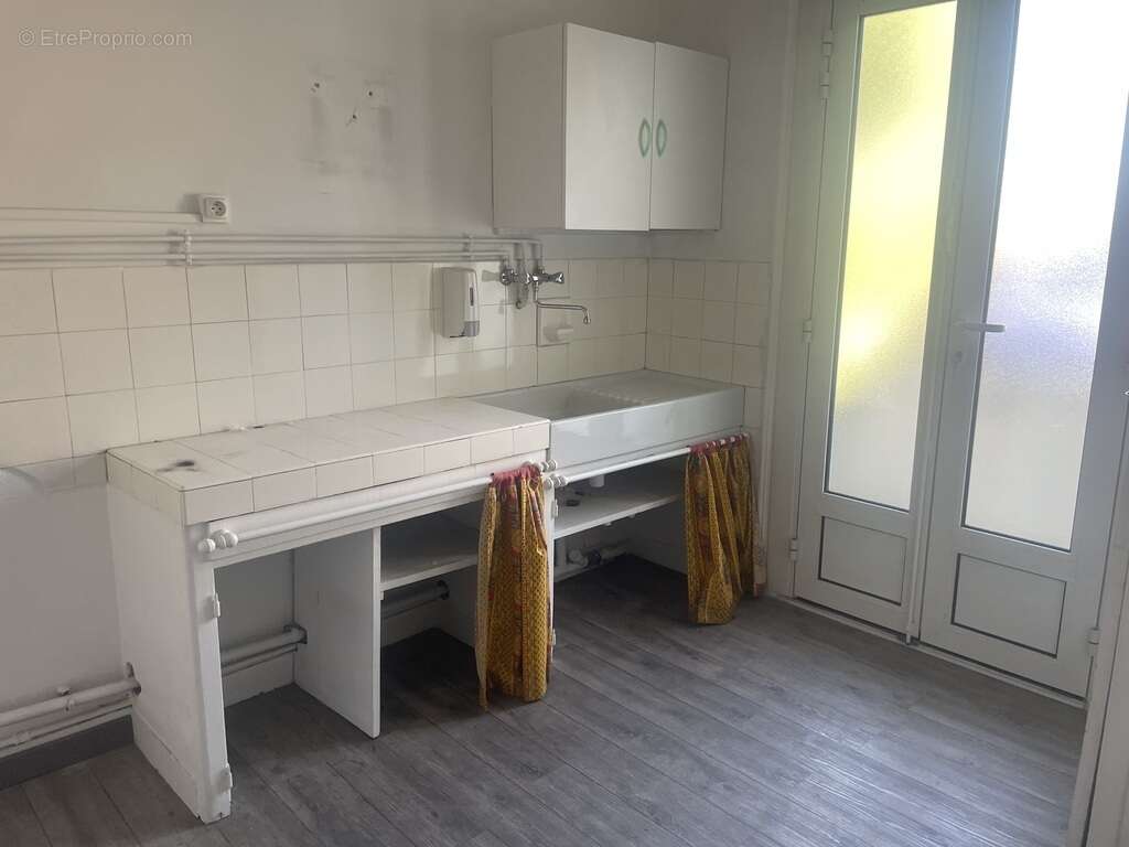 Commerce à ANGOULEME