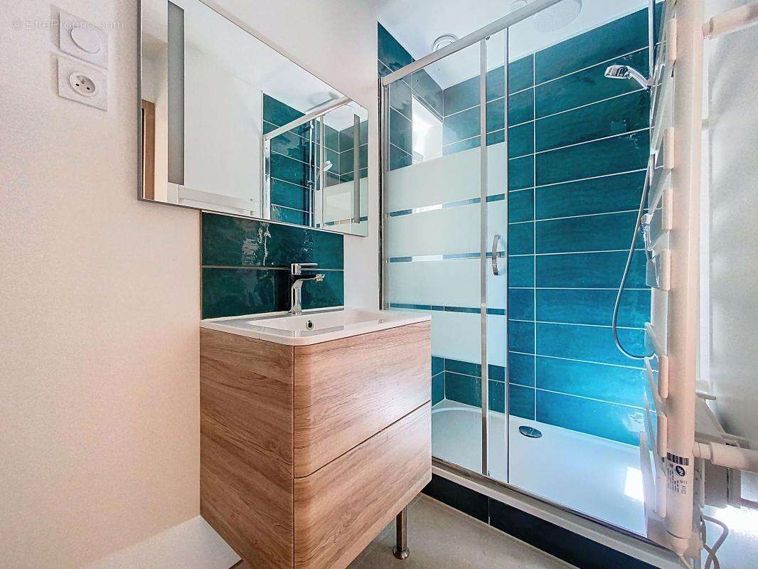 Maison à VOISINS-LE-BRETONNEUX