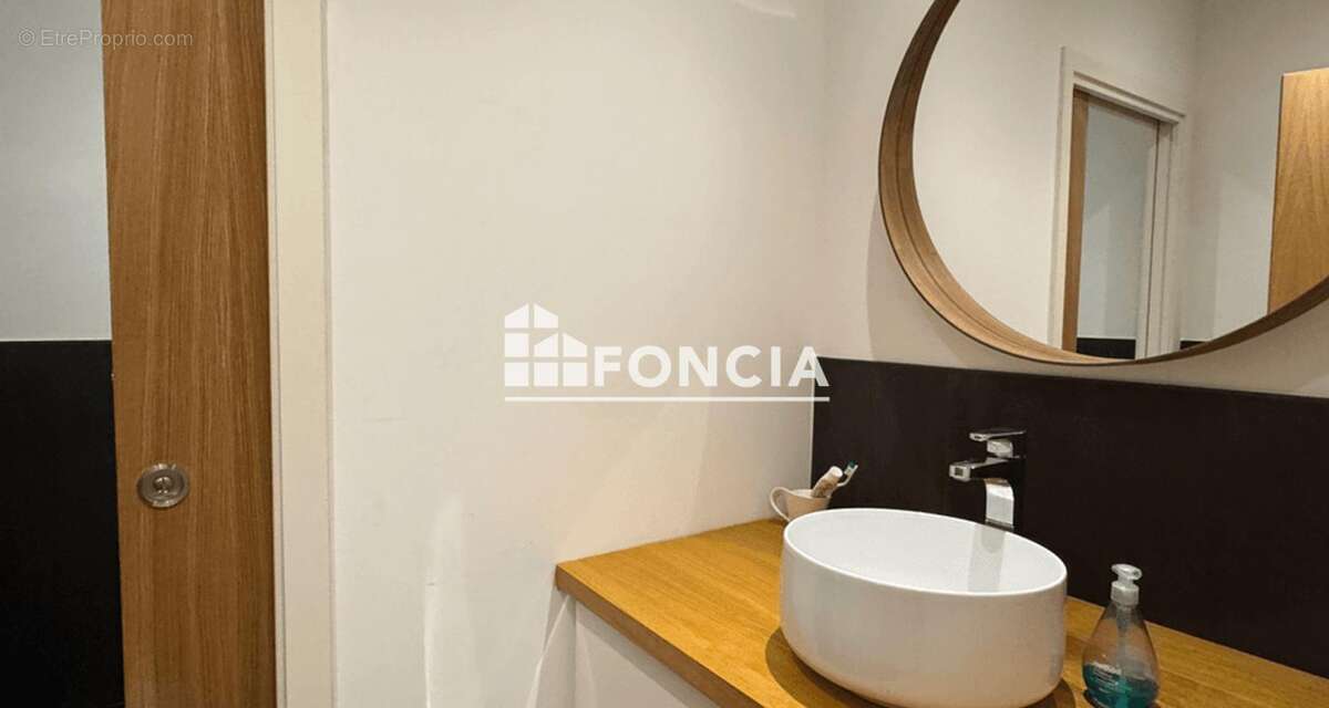 Appartement à HYERES