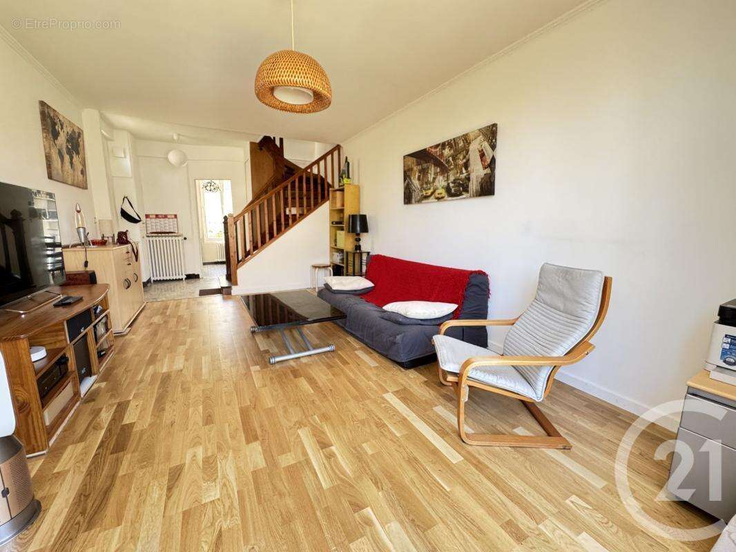 Maison à FONTENAY-SOUS-BOIS