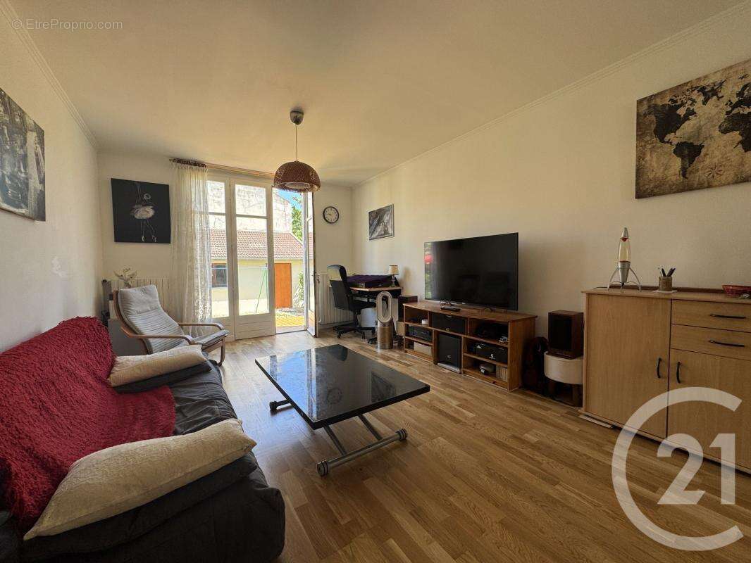 Maison à FONTENAY-SOUS-BOIS