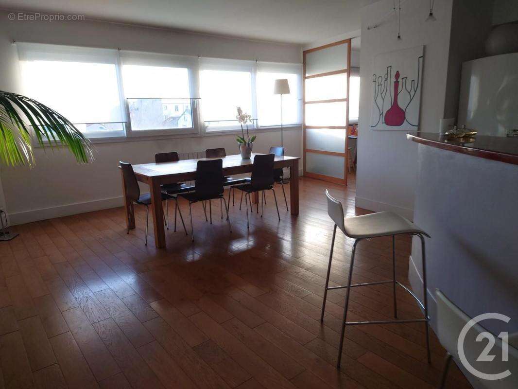 Appartement à FONTENAY-SOUS-BOIS