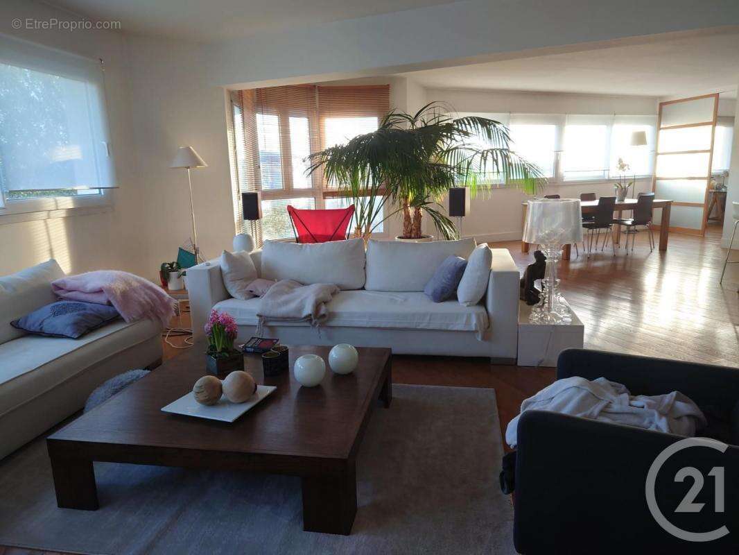 Appartement à FONTENAY-SOUS-BOIS