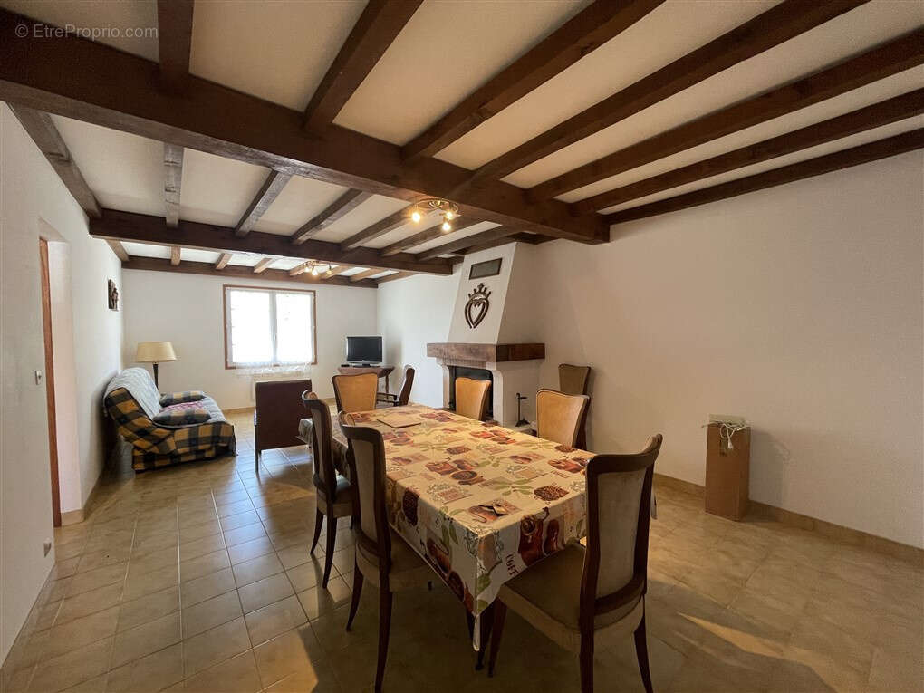 Maison à L&#039;EPINE