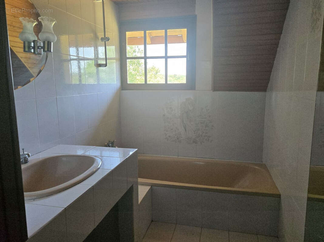 Maison à VILLAMBLARD