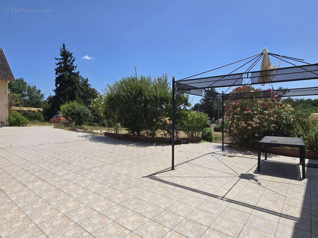 Maison à VILLAMBLARD