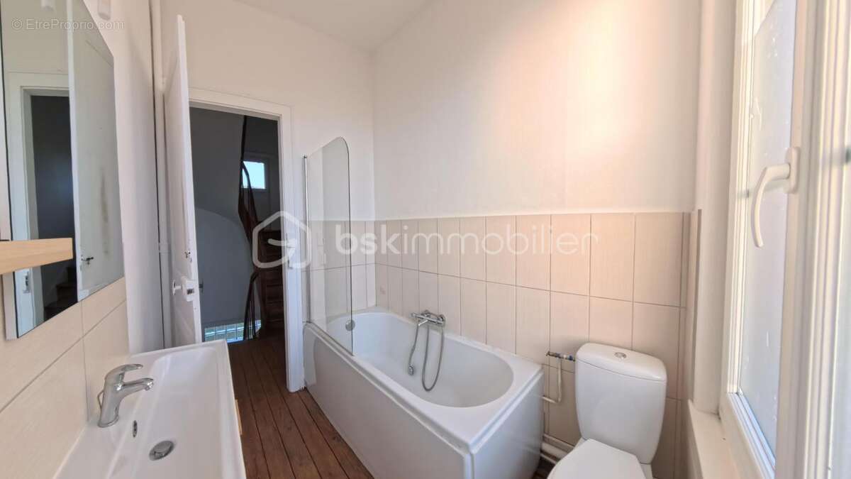 Maison à MONTFORT-SUR-RISLE