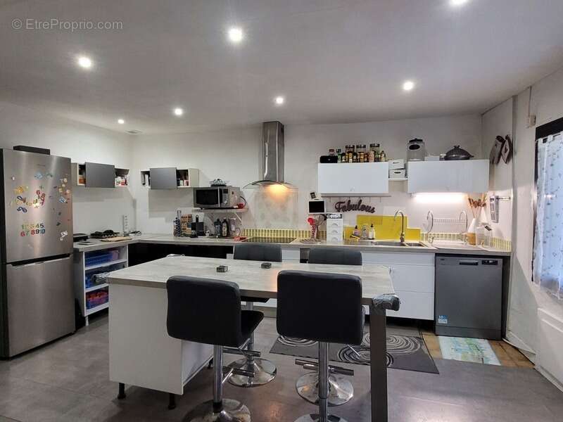 Maison à SAINTE-ALVERE