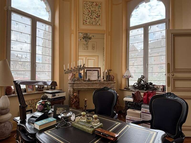 Maison à SOLRE-LE-CHATEAU