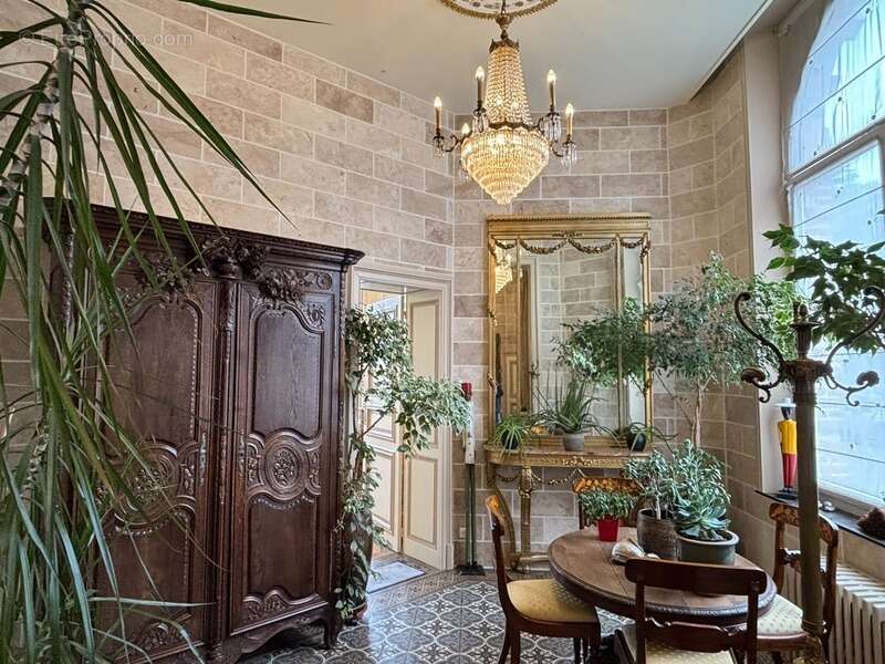 Maison à SOLRE-LE-CHATEAU