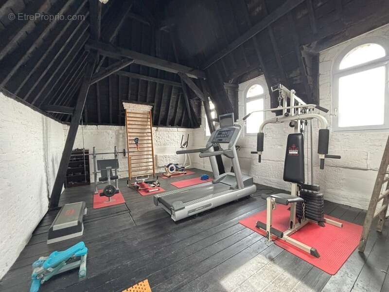 Maison à SOLRE-LE-CHATEAU