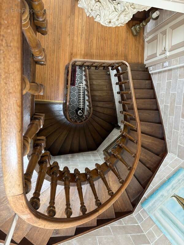 Maison à SOLRE-LE-CHATEAU