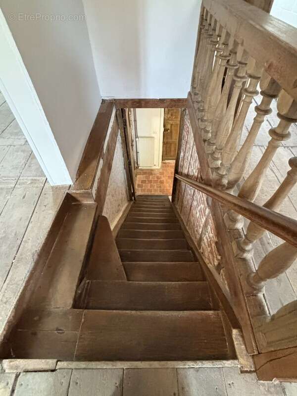 Maison à SOLRE-LE-CHATEAU