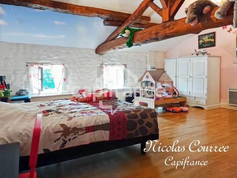 Maison à CHEF-BOUTONNE