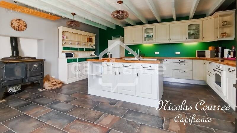 Maison à CHEF-BOUTONNE