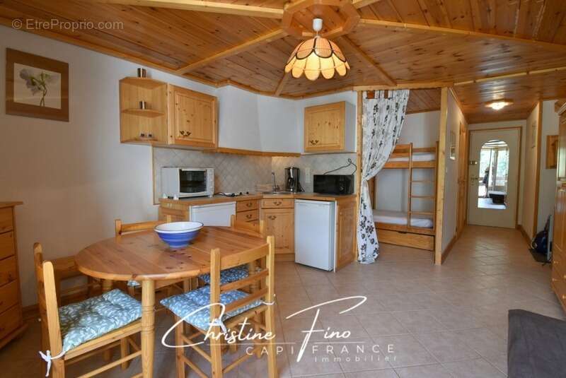 Appartement à LA SALLE-LES-ALPES