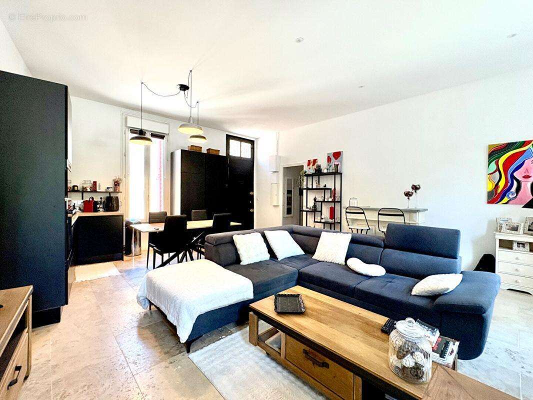 Maison à SAINT-CHAMAS