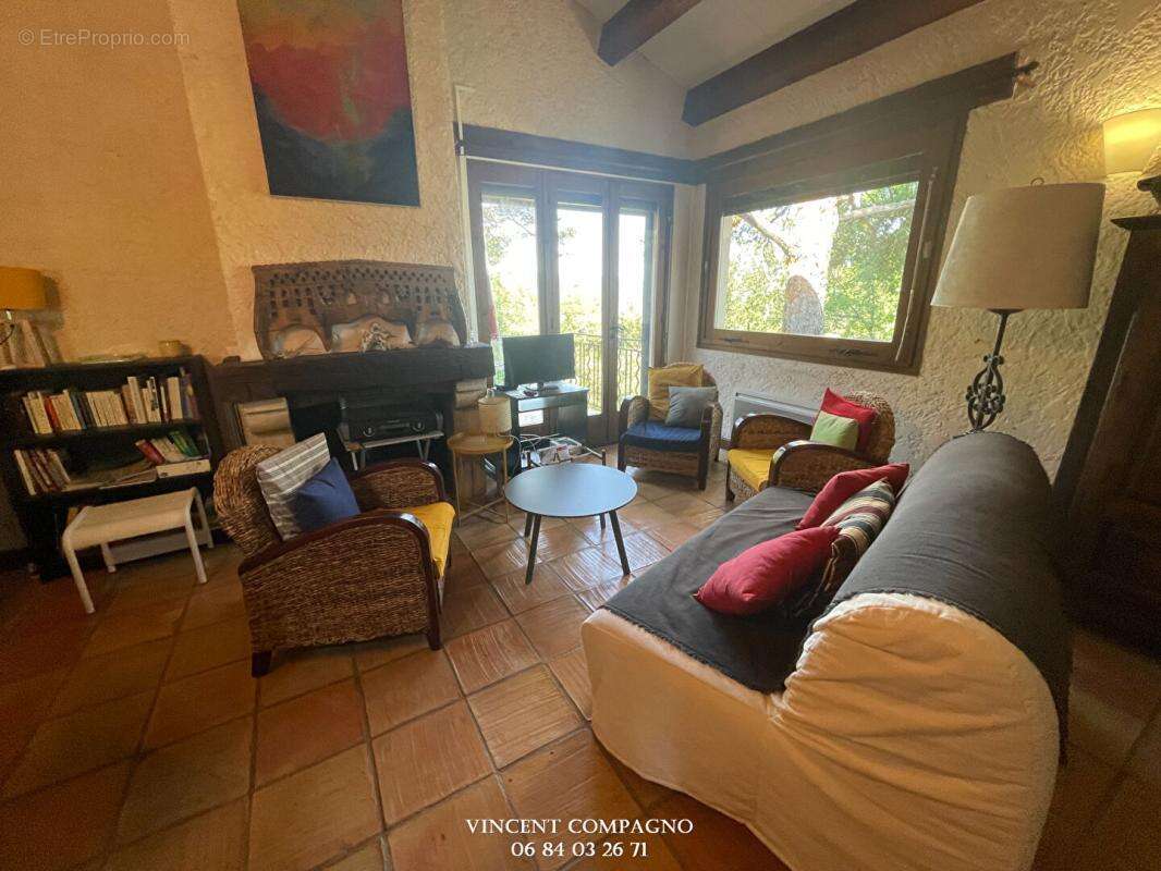 Maison à ESPARRON-DE-VERDON