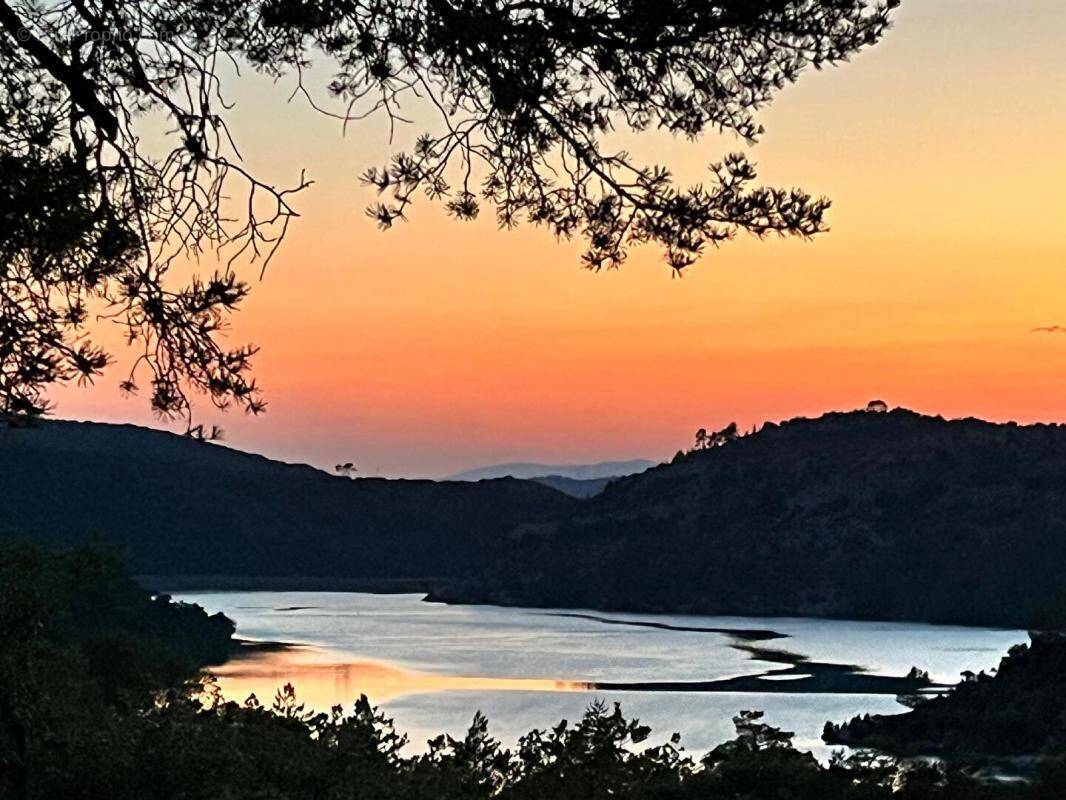 Maison à ESPARRON-DE-VERDON