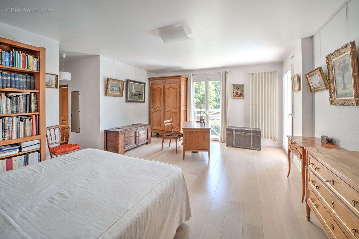 Maison à PREVESSIN-MOENS