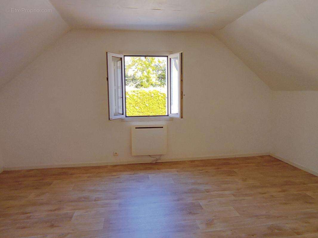 Maison à SAINTE-MAURE-DE-TOURAINE