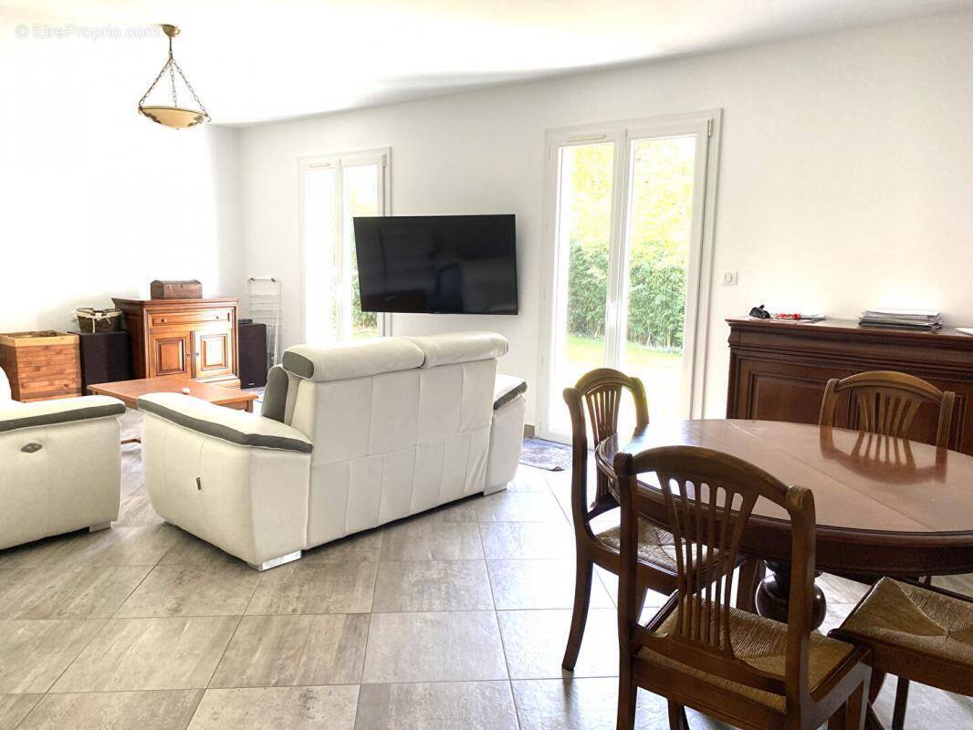 Maison à LA CHAPELLE-LAUNAY