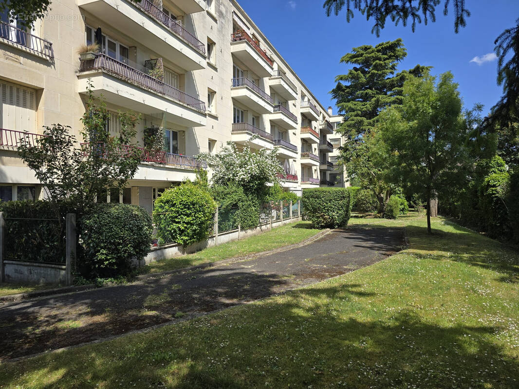 Appartement à NEUILLY-PLAISANCE