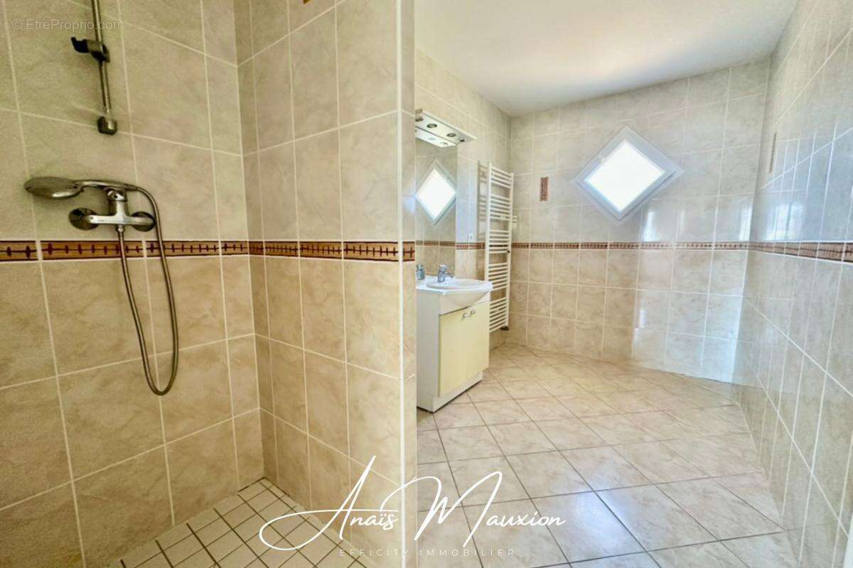 Maison à BEAUFORT-EN-VALLEE