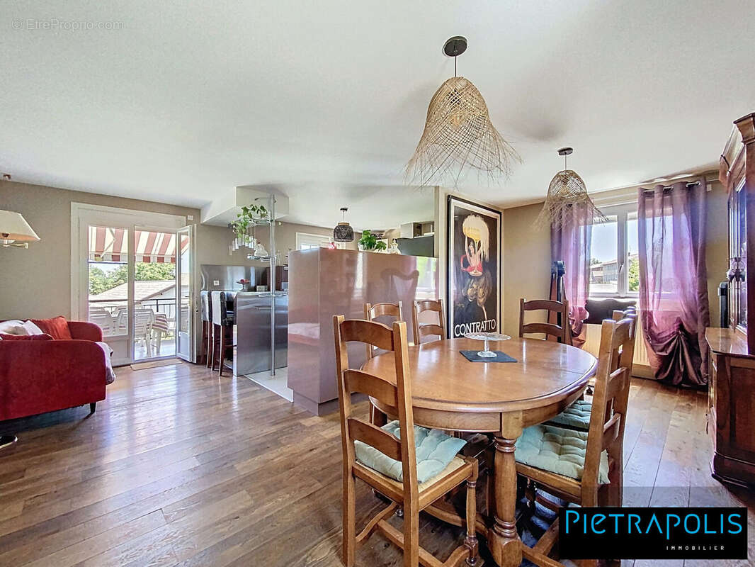 Maison à VILLIE-MORGON