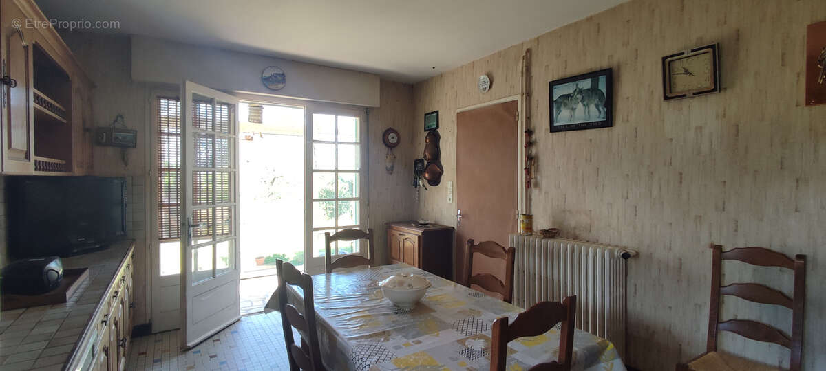 Maison à CHENAC-SAINT-SEURIN-D&#039;UZET