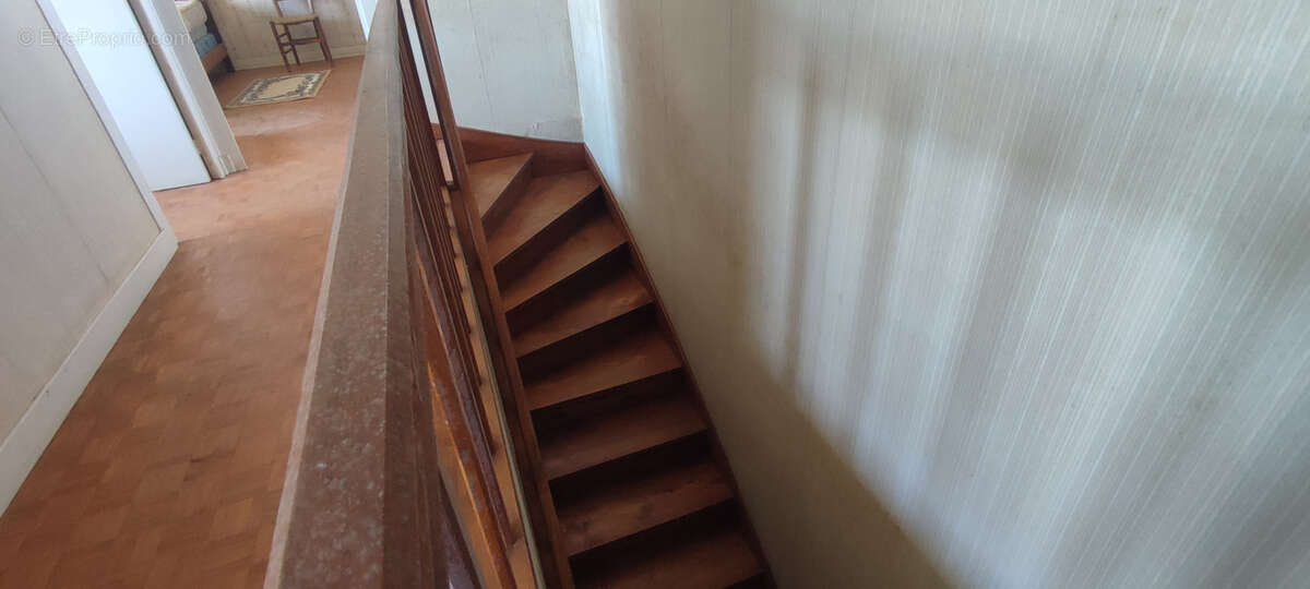 Maison à CHENAC-SAINT-SEURIN-D&#039;UZET