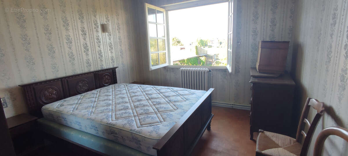 Maison à CHENAC-SAINT-SEURIN-D&#039;UZET