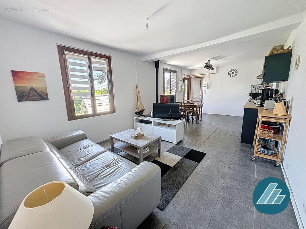 Maison à PORT-LE-GRAND