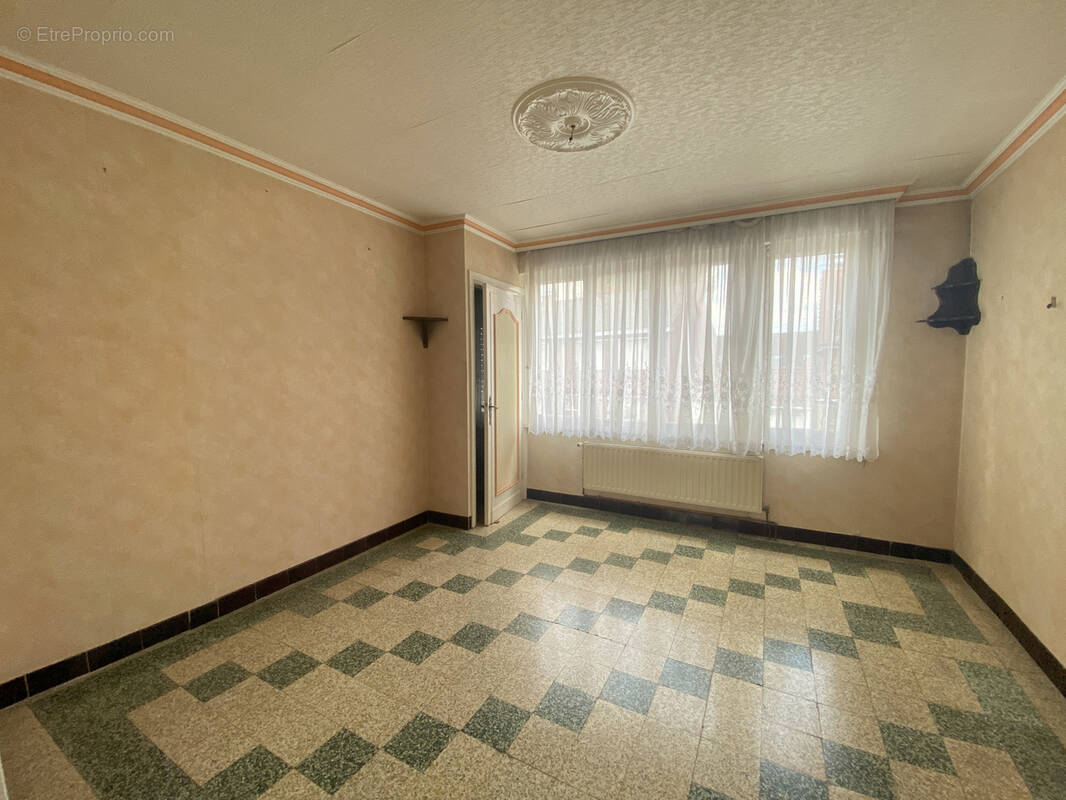 Maison à HAZEBROUCK