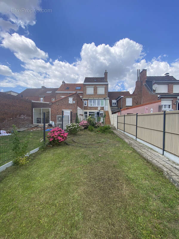 Maison à HAZEBROUCK