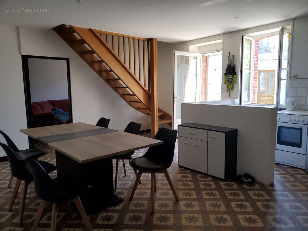 Maison à MONTRELAIS