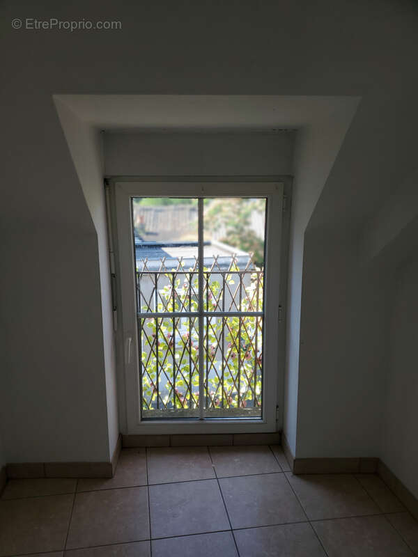 Maison à MONTRELAIS