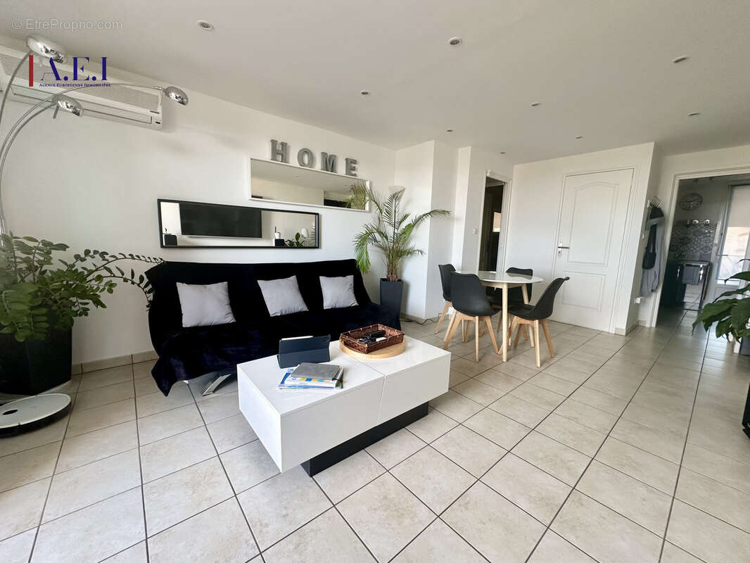 Appartement à SANARY-SUR-MER