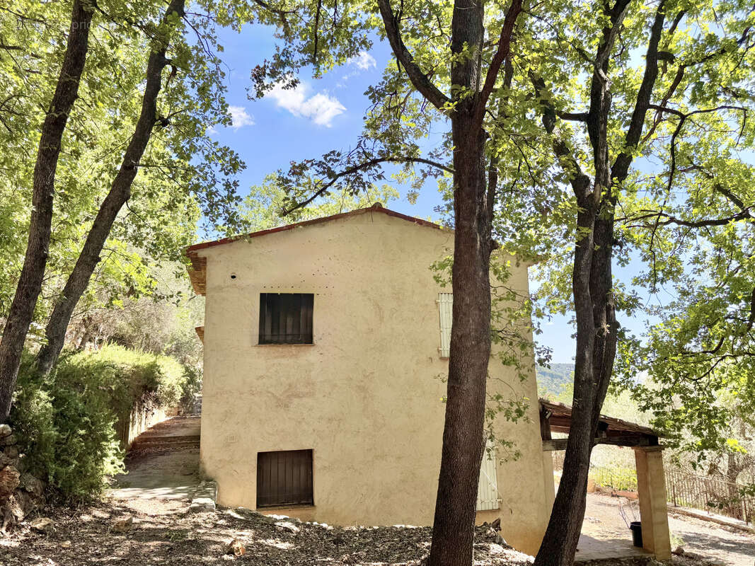 Maison à SPERACEDES