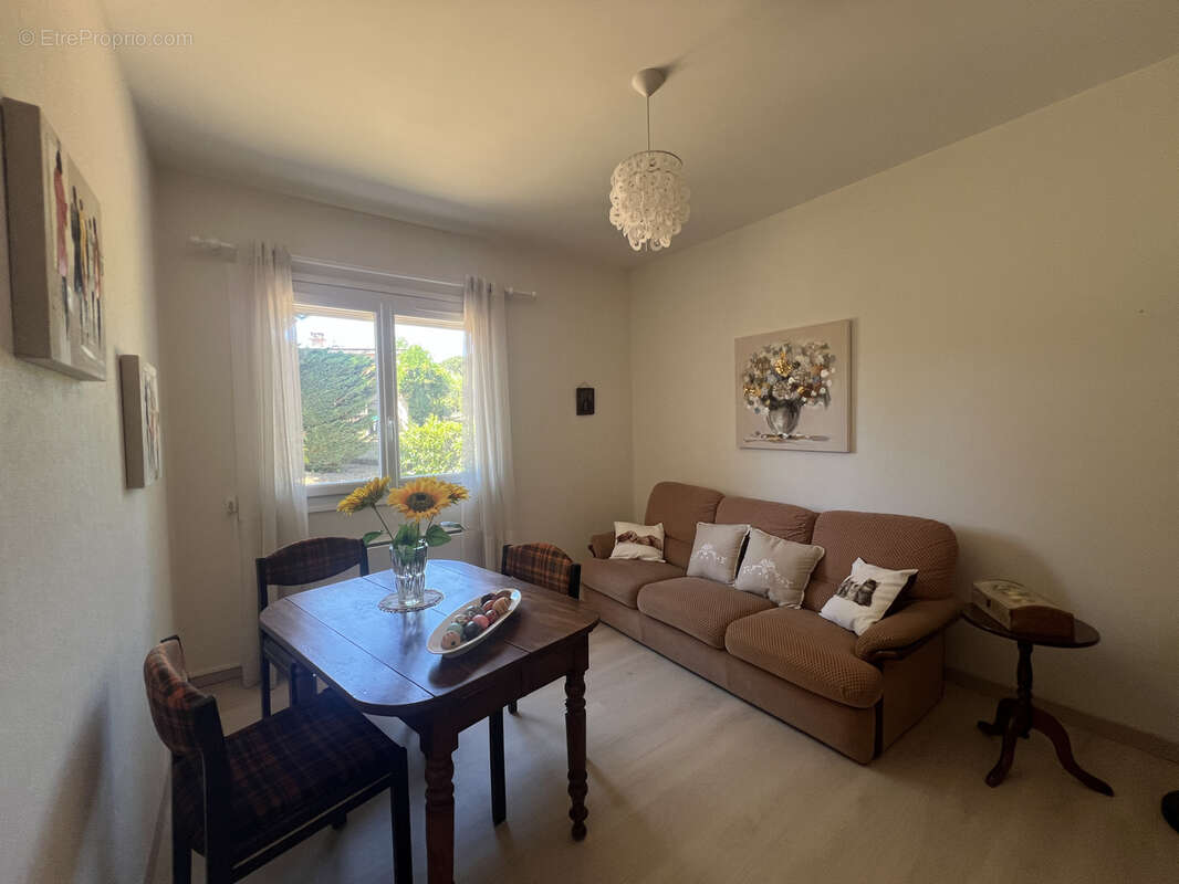 Maison à GREZIEU-LA-VARENNE