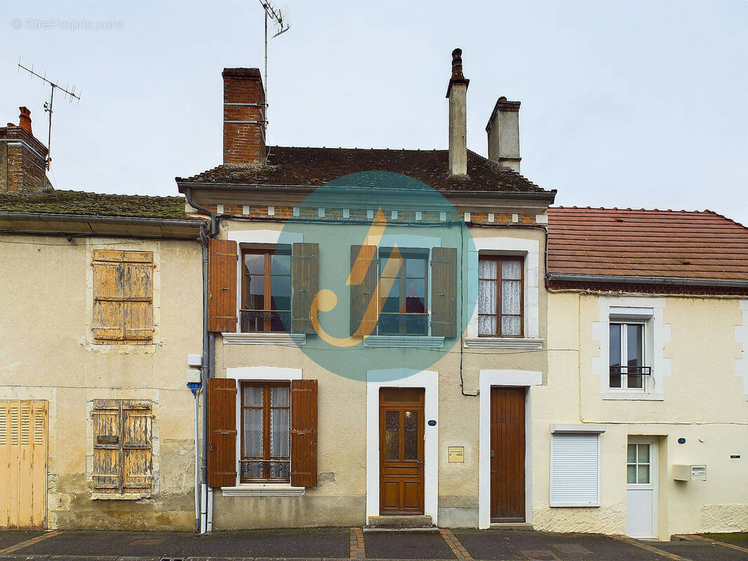 Maison à ARQUIAN