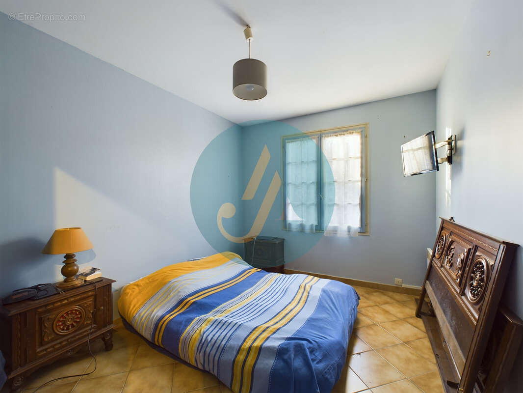 Maison à SAINT-PRIVE