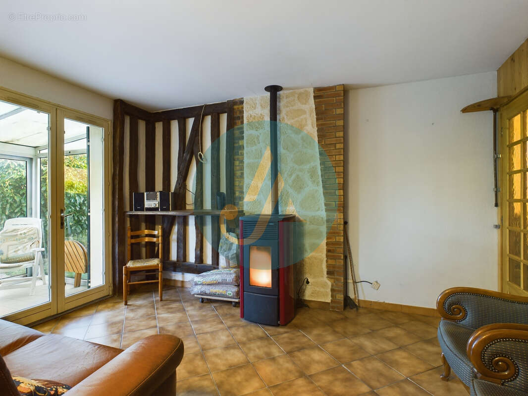 Maison à SAINT-PRIVE