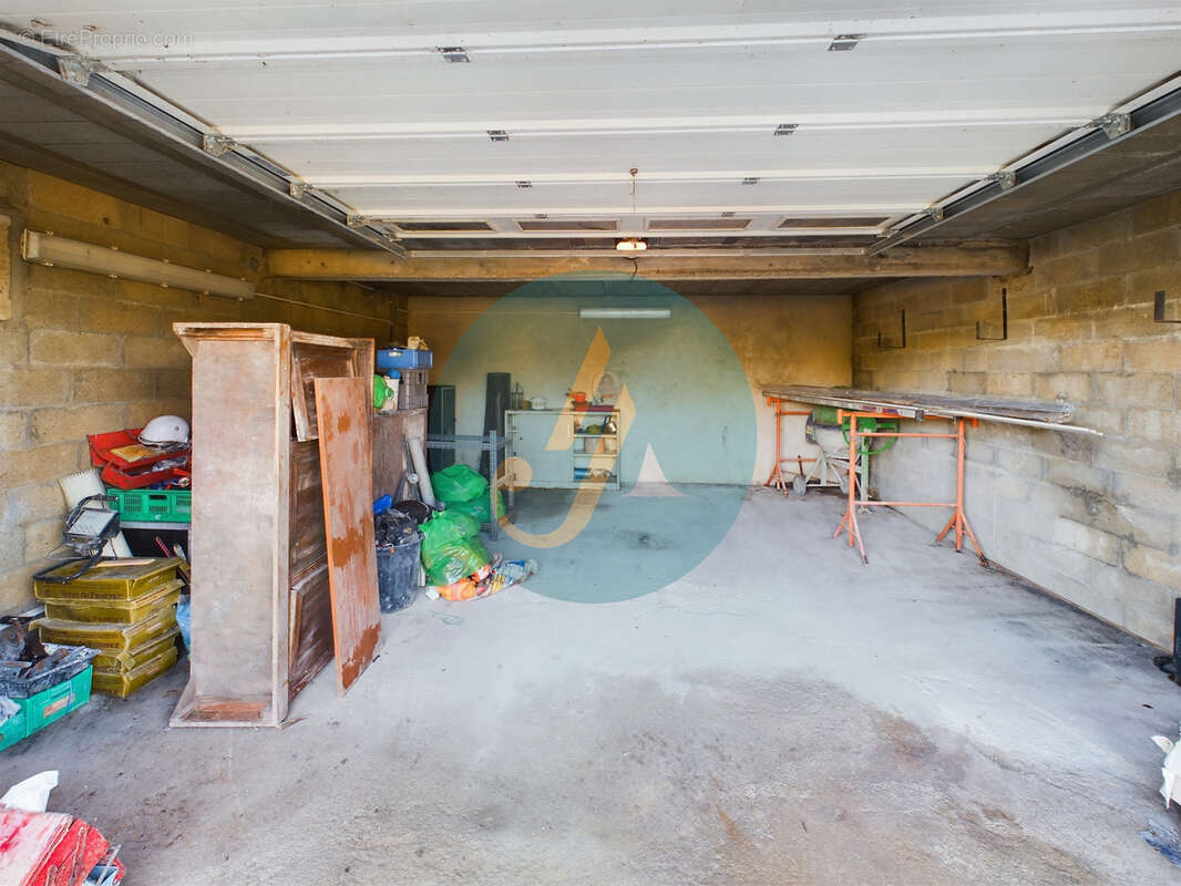 Maison à SAINT-PRIVE