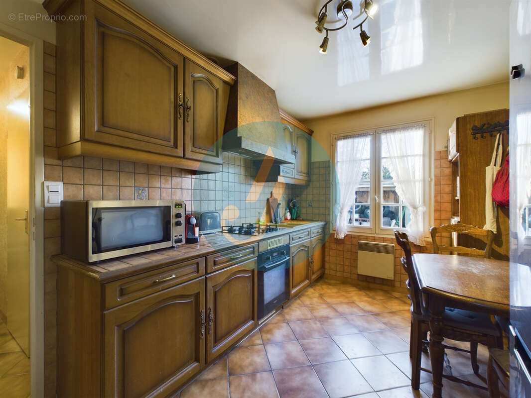 Maison à SAINT-PRIVE