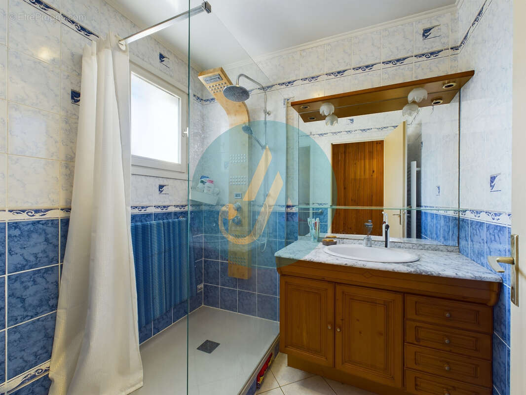 Maison à SAINT-PRIVE